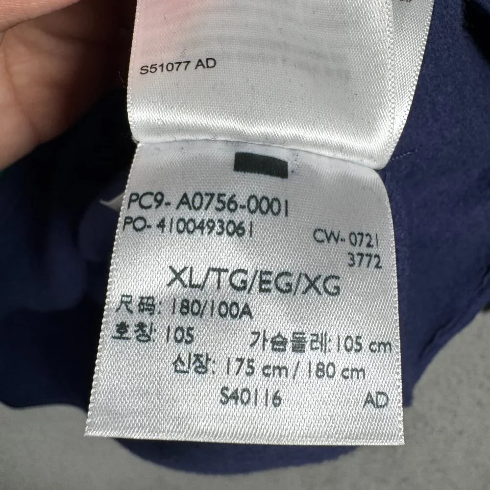 Levis material cotton